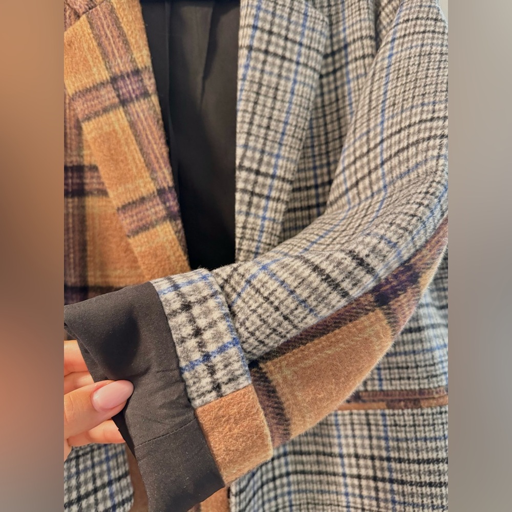 “Shift” Oversized Wool Blazer Jacket Two-Toned Co… - image 2